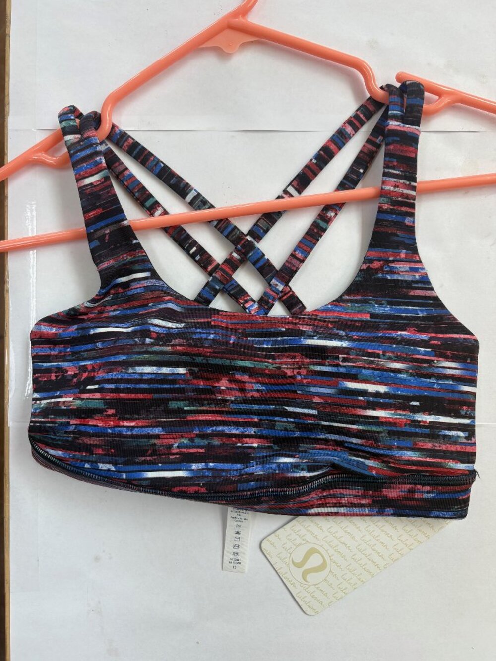 Lululemon Energy Bra - Size 4 - NEW